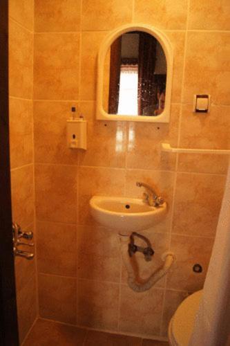 Haci Abdullahlar Konagi Hotel Mudurnu Bilik gambar